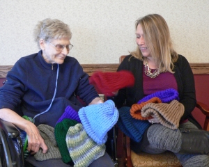 Photo 2 St. Luke Resident Stephaine with Daun Whittaker Victory Transforamtion Knitting Hats For The Homeless 1 19LR